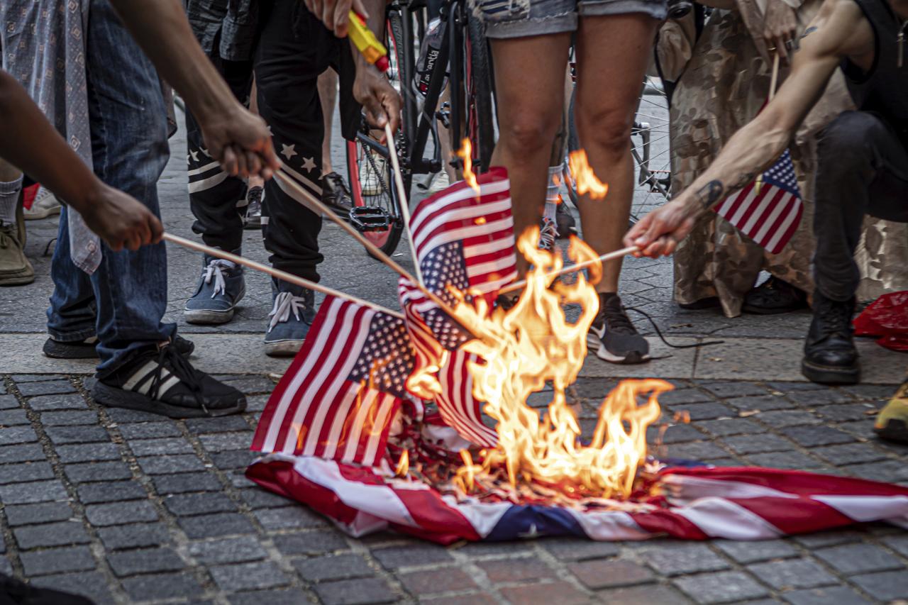 Should Burning The American Flag Be Illegal Pros And Cons