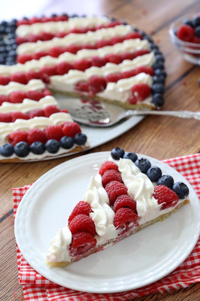 Easy American Flag Dessert